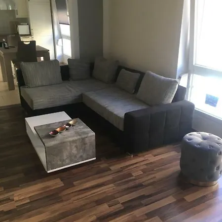 4 You Apartment *